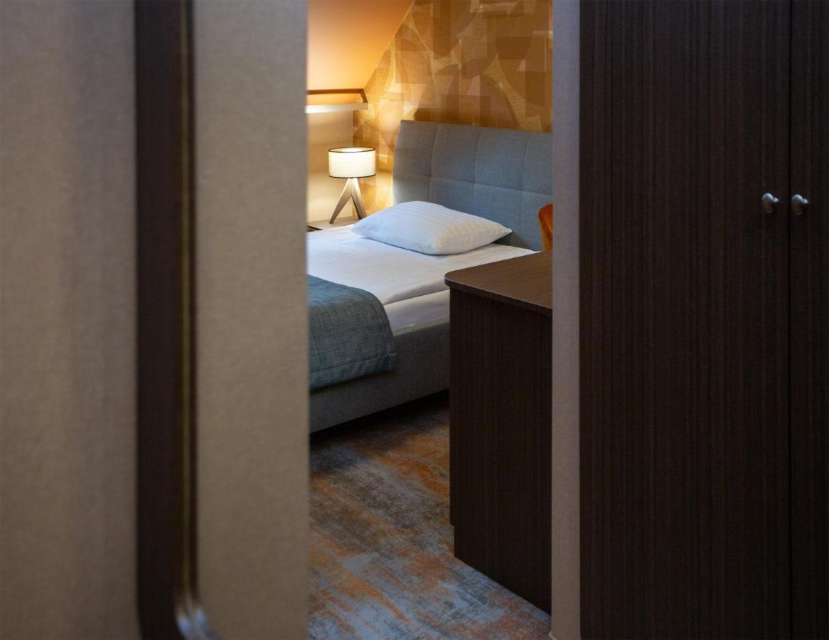 Hotel Styl 70 Pszczyna Eksteriør bilde