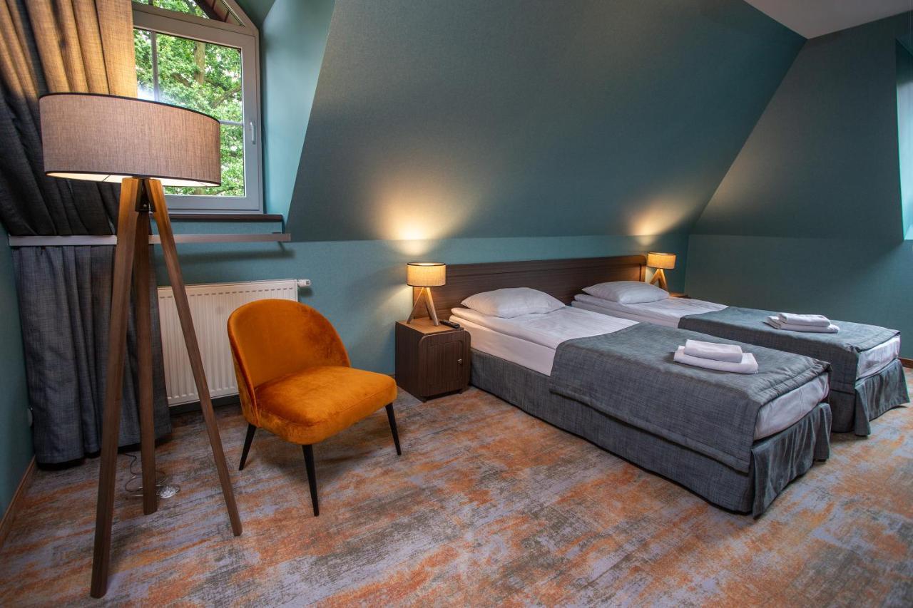 Hotel Styl 70 Pszczyna Eksteriør bilde
