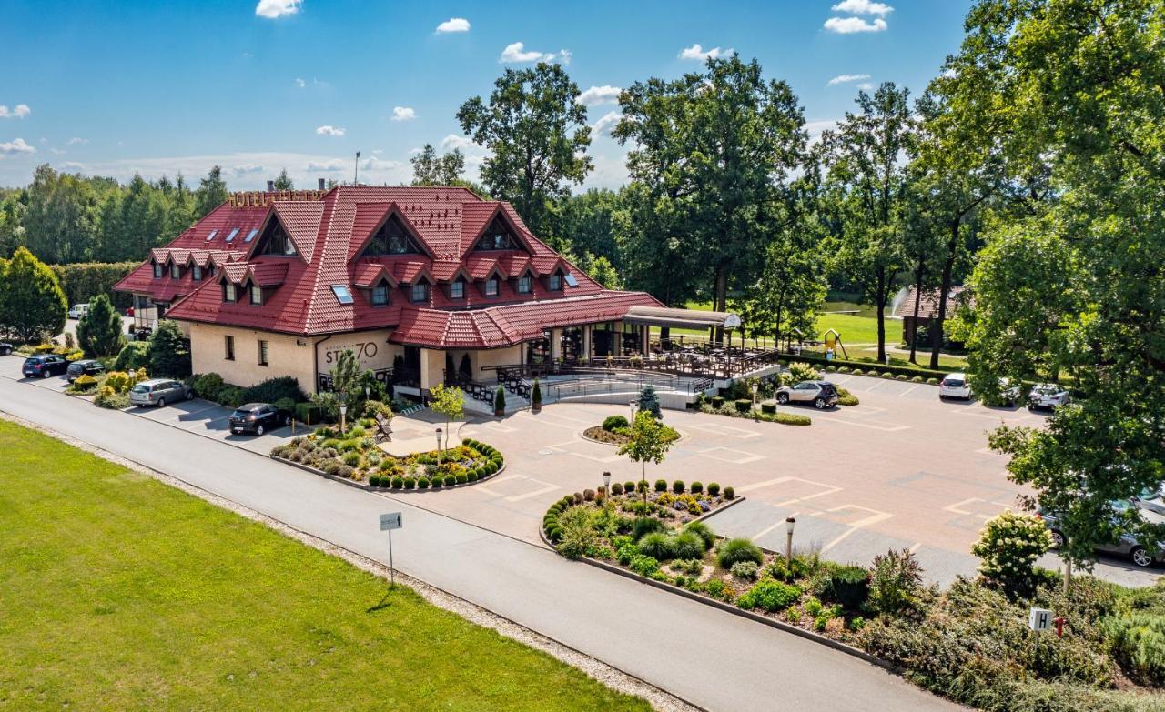 Hotel Styl 70 Pszczyna Eksteriør bilde